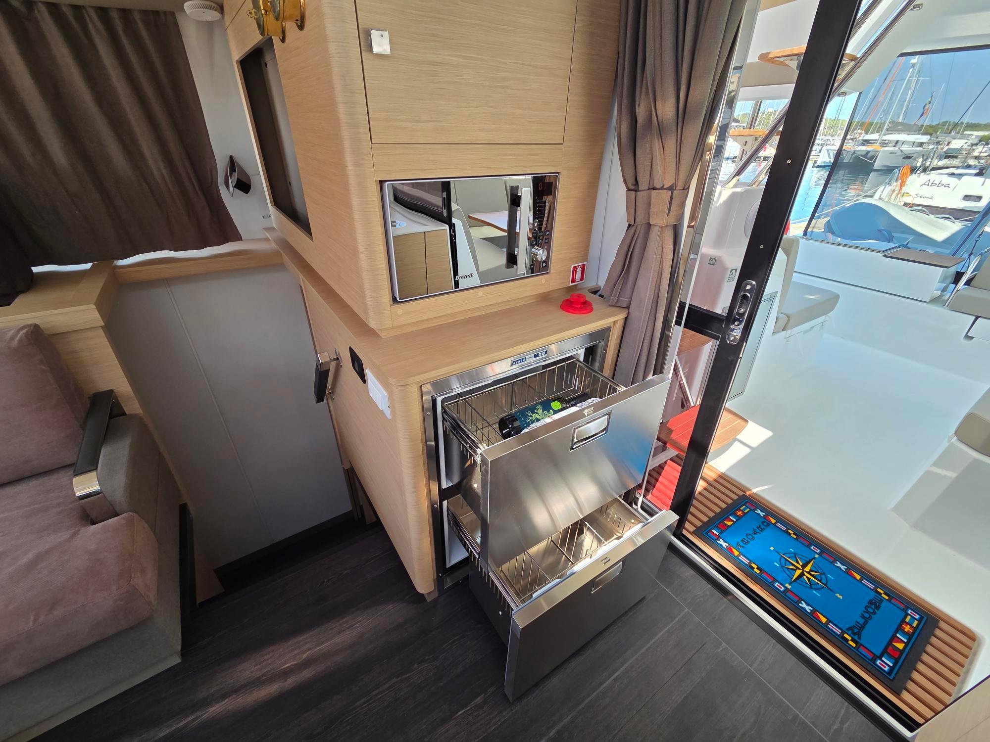 Fountaine Pajot Astrea 42 - 4 + 2 cab., picture 6