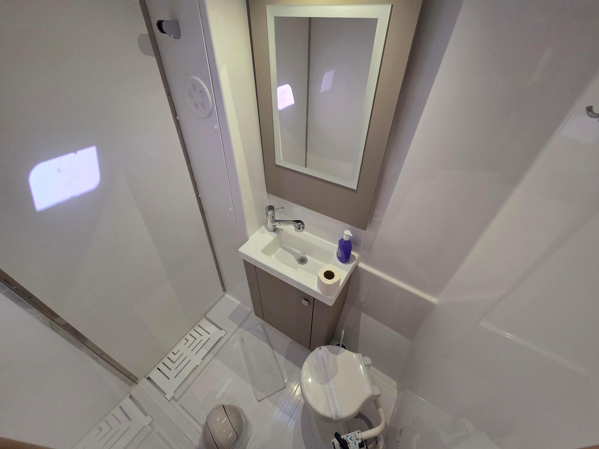 Fountaine Pajot Astrea 42 - 4 + 2 cab., picture 12