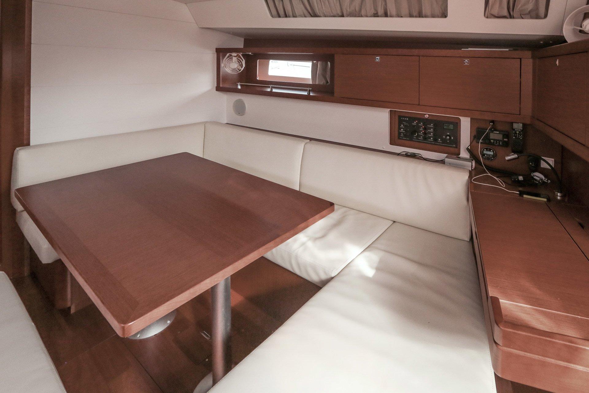 Oceanis 45 - 4 cab., picture 5