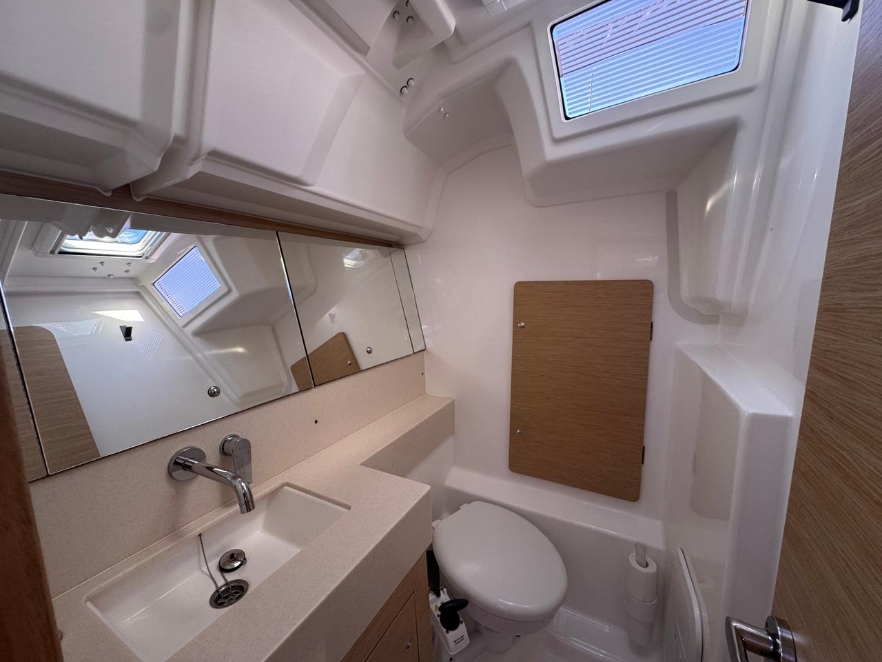 Dufour 37 - 2 cab. - Thais, picture 16