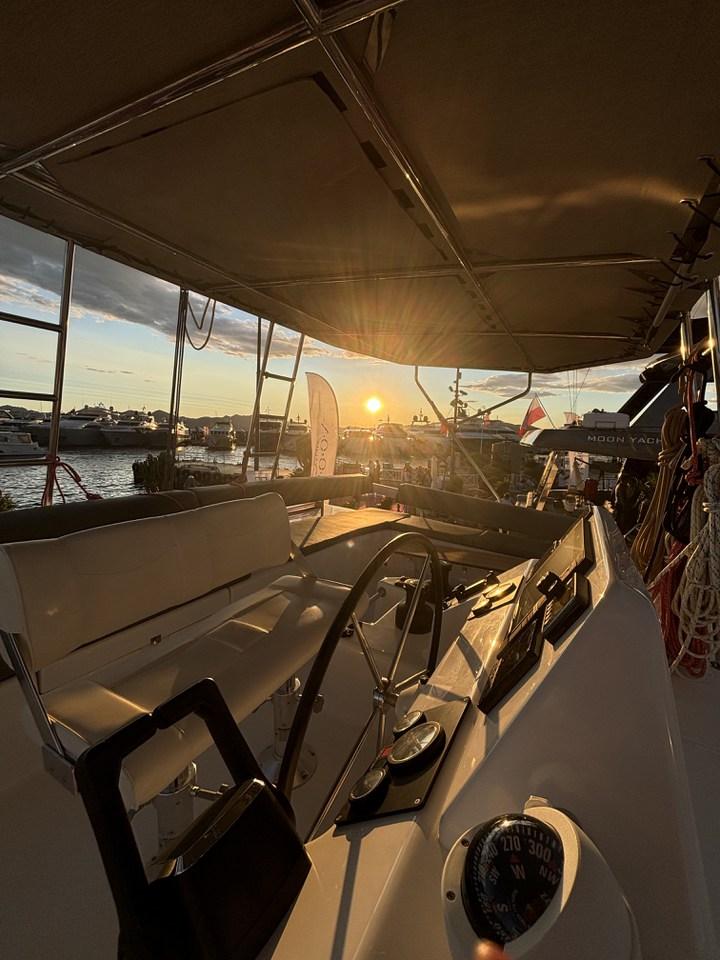 Dufour 48 Catamaran - 5 + 1 cab., picture 6