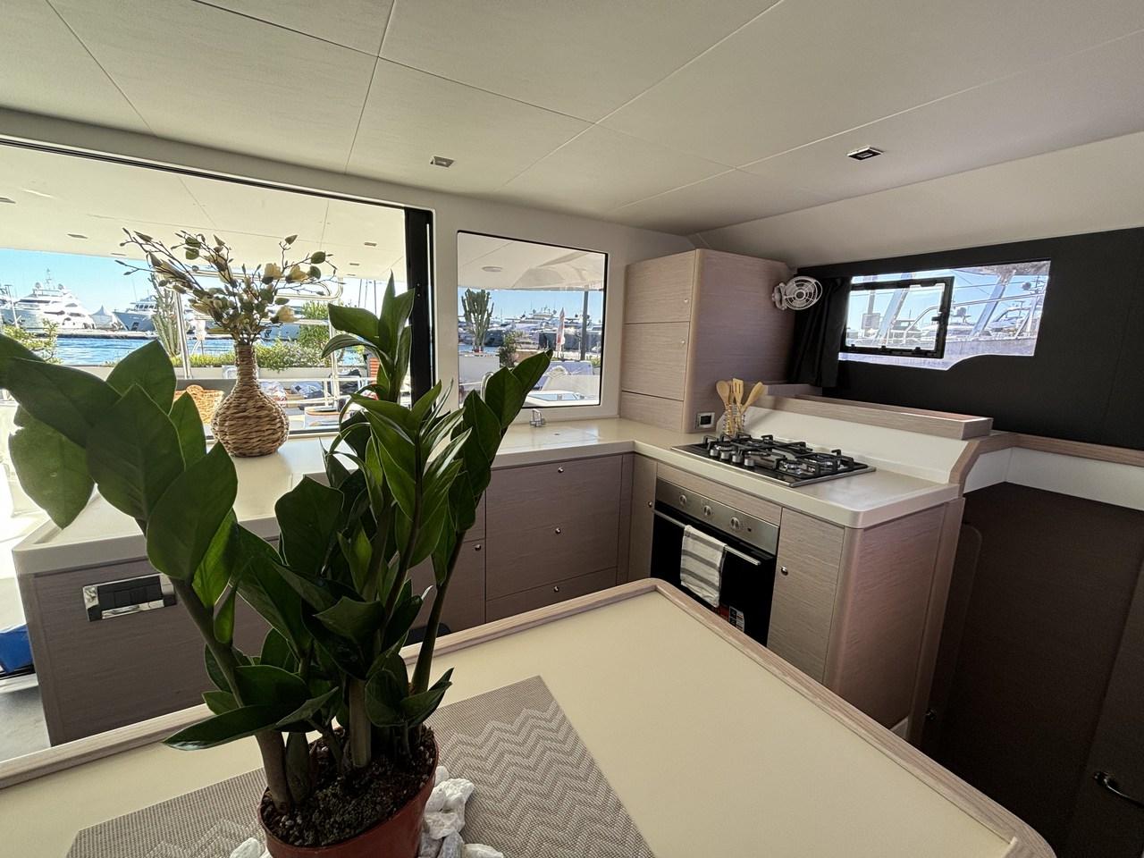 Dufour 48 Catamaran - 5 + 1 cab., picture 10