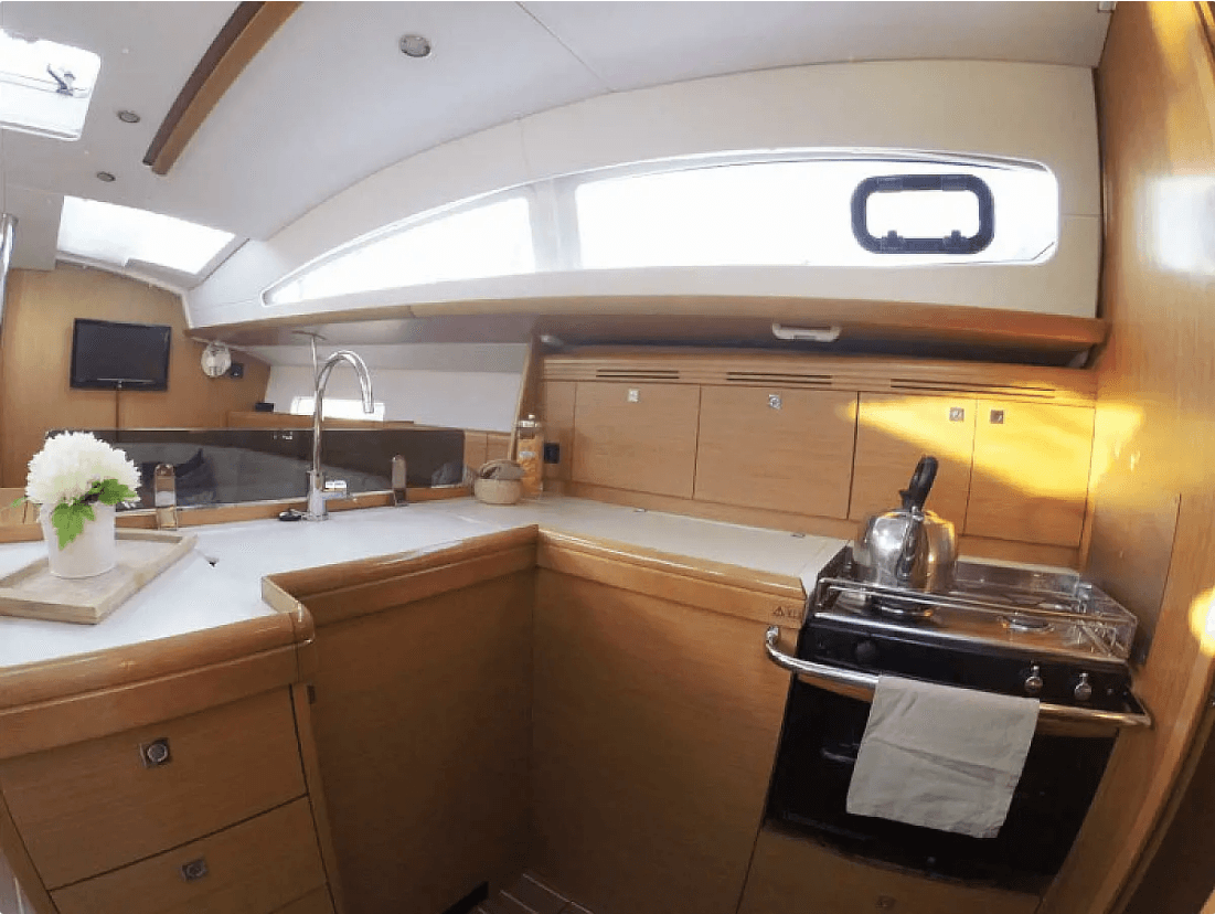 Sun Odyssey 42 DS, picture 10