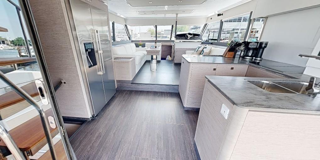 Fountaine Pajot MY6 - La Dolce Vita, picture 10