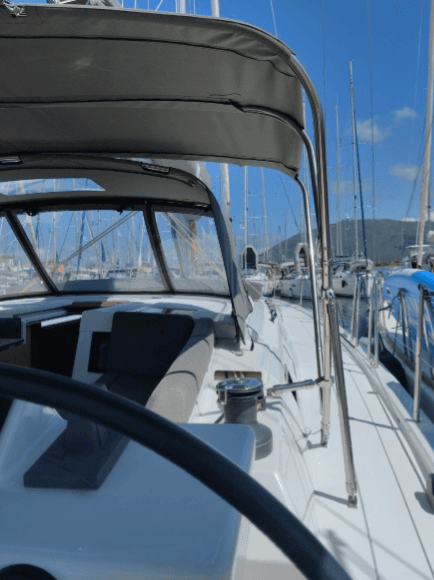 Dufour 470 - 4 + 1 cab., picture 4