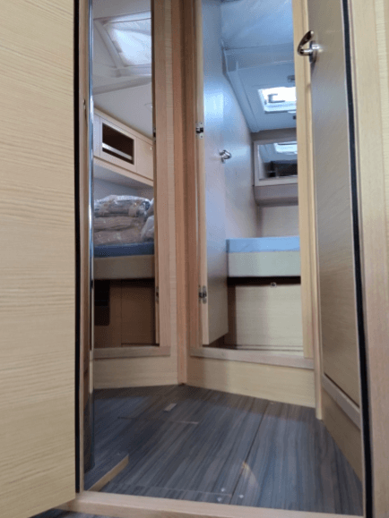 Dufour 470 - 4 + 1 cab., picture 10