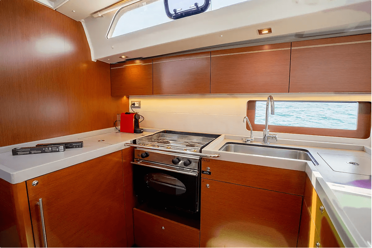 Oceanis 51.1 - 5 + 1 cab., picture 13