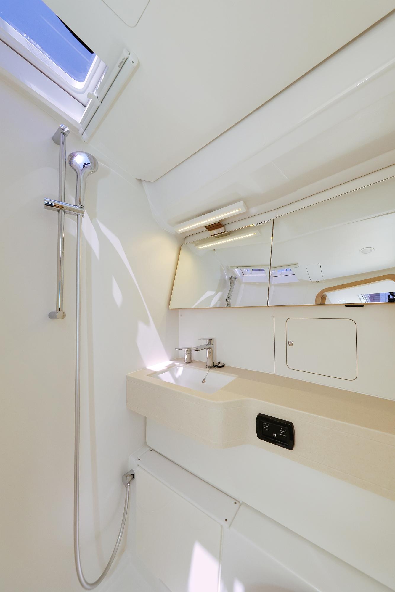 Dufour 48, picture 30