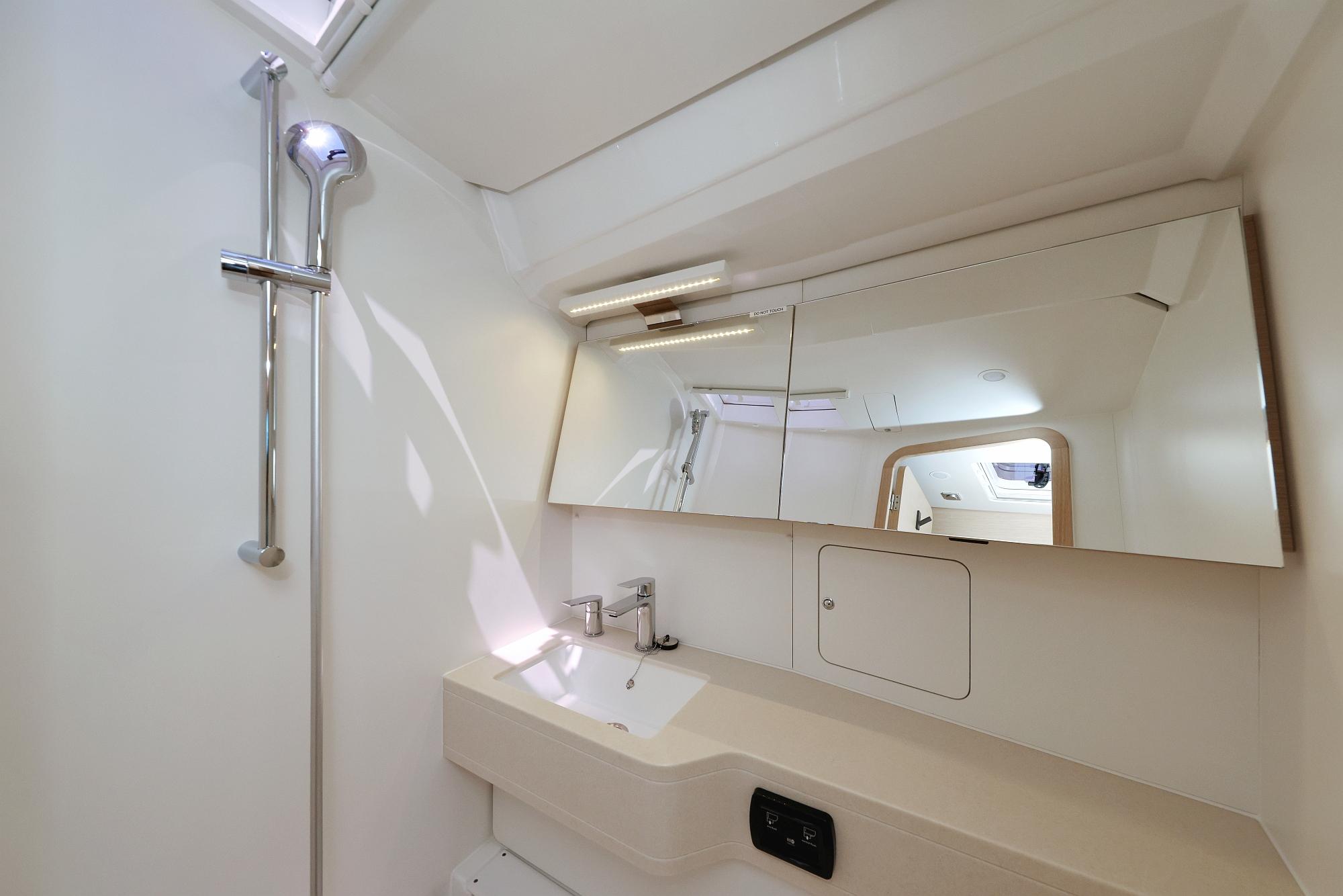 Dufour 48, picture 29