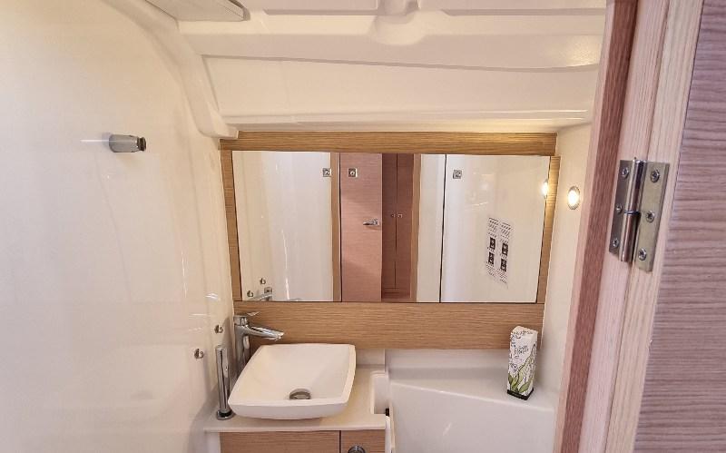 Dufour 430 - 3 cab., picture 14