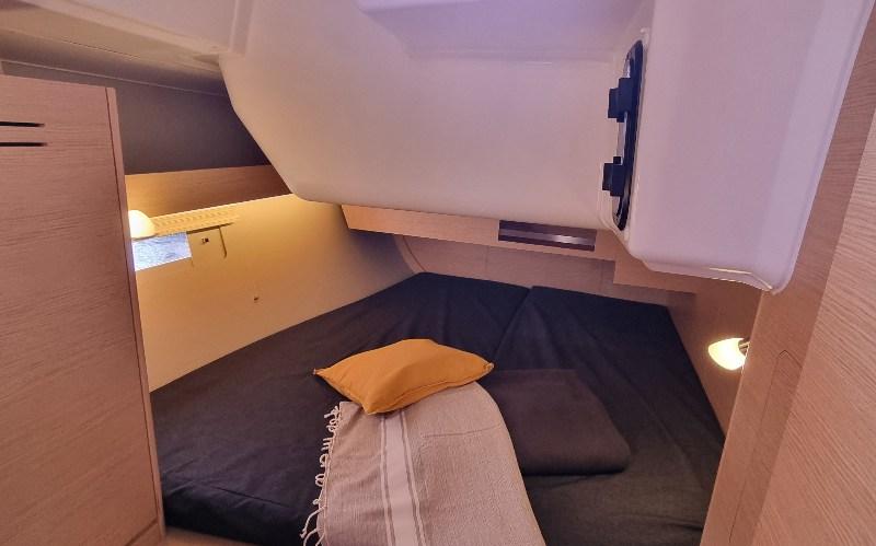 Dufour 430 - 3 cab., picture 12