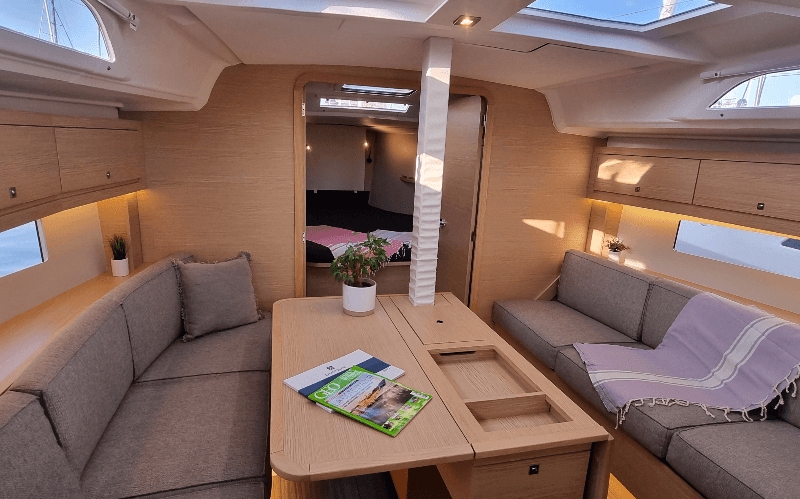 Dufour 37 - 3 cab., picture 6