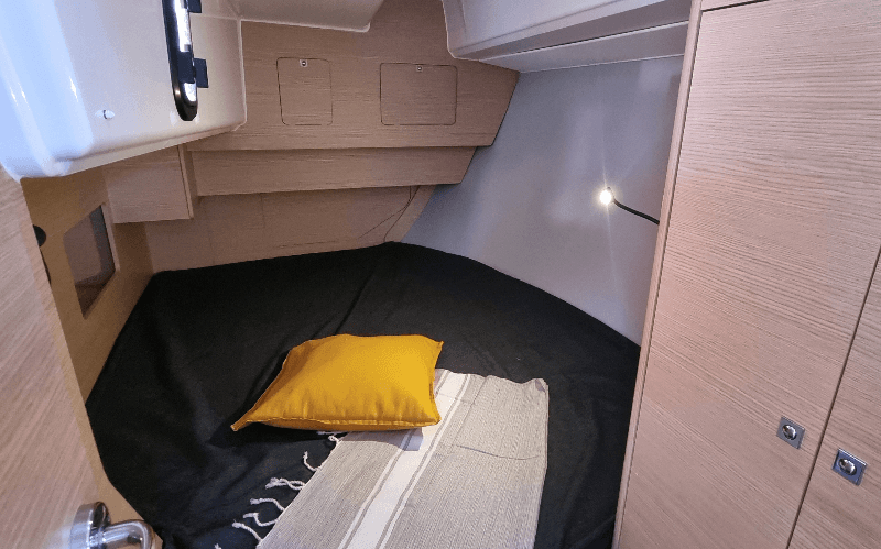 Dufour 37 - 3 cab., picture 10