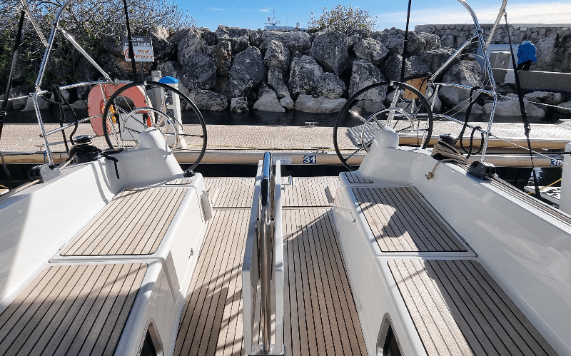 Sun Odyssey 380 - 3 cab., picture 4