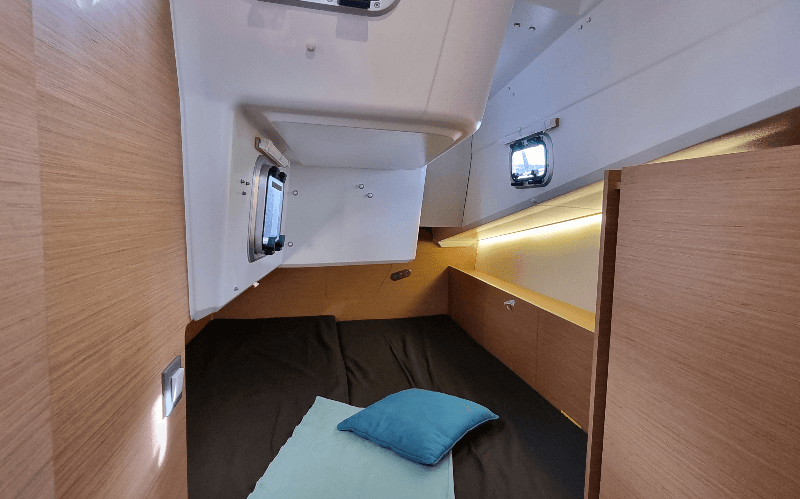 Sun Odyssey 380 - 3 cab., picture 10