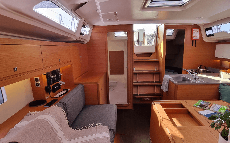 Dufour 37 - 2 cab., picture 7