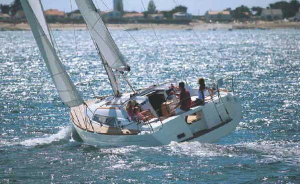 Oceanis 37, picture 1