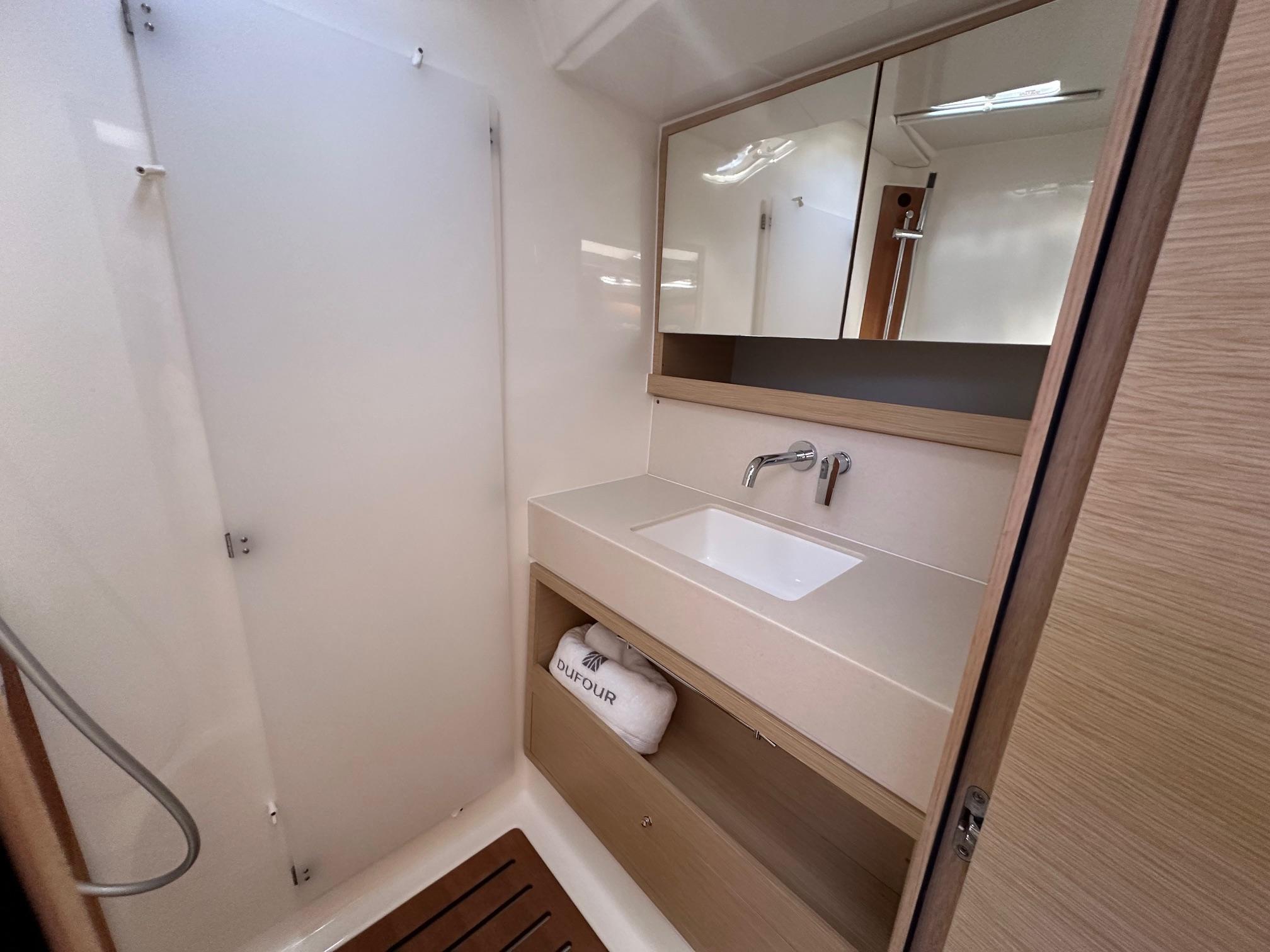 Dufour 530 - 4 cab., picture 18