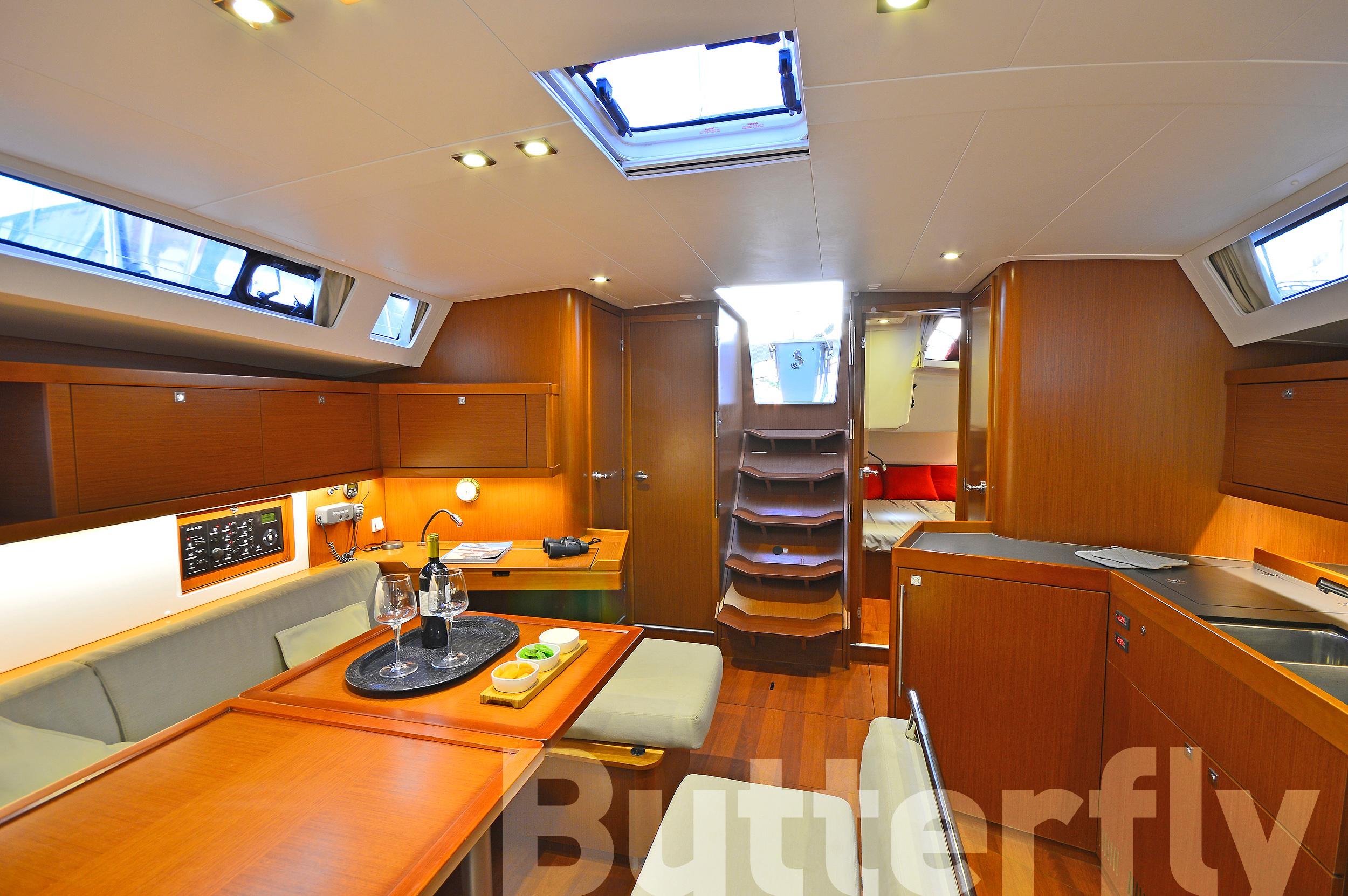 Oceanis 45 - 4 cab. - Butterfly, picture 18