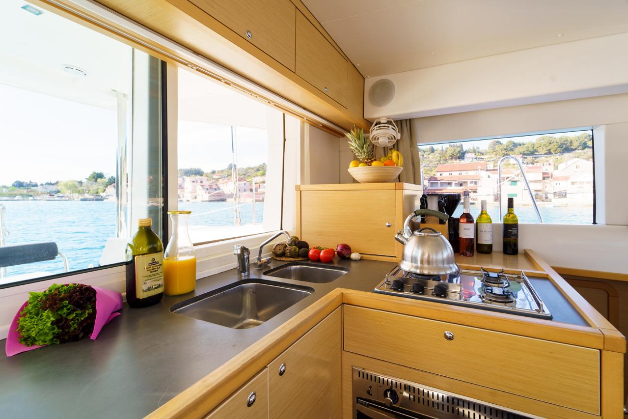 Lagoon 39 - 4 + 2 cab. - White Pearl, picture 16