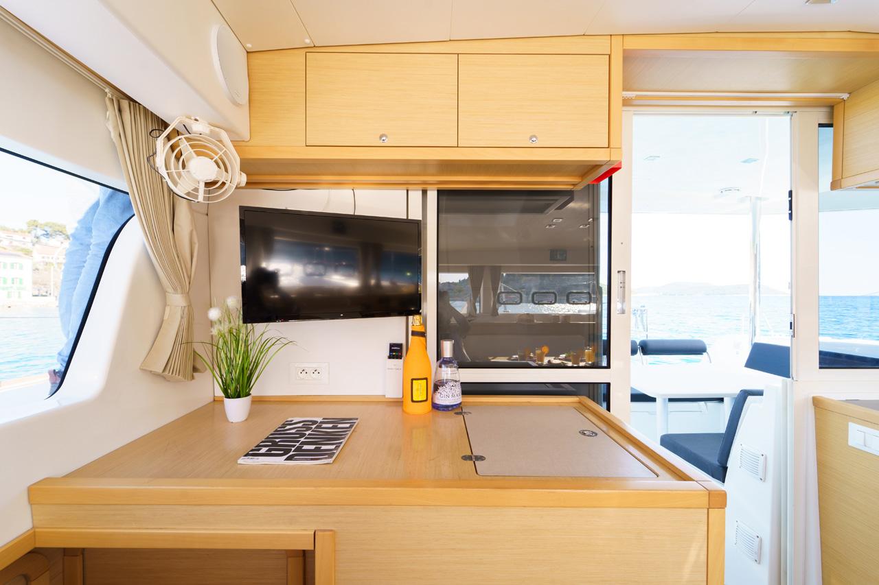 Lagoon 39 - 4 + 2 cab. - White Pearl, picture 18