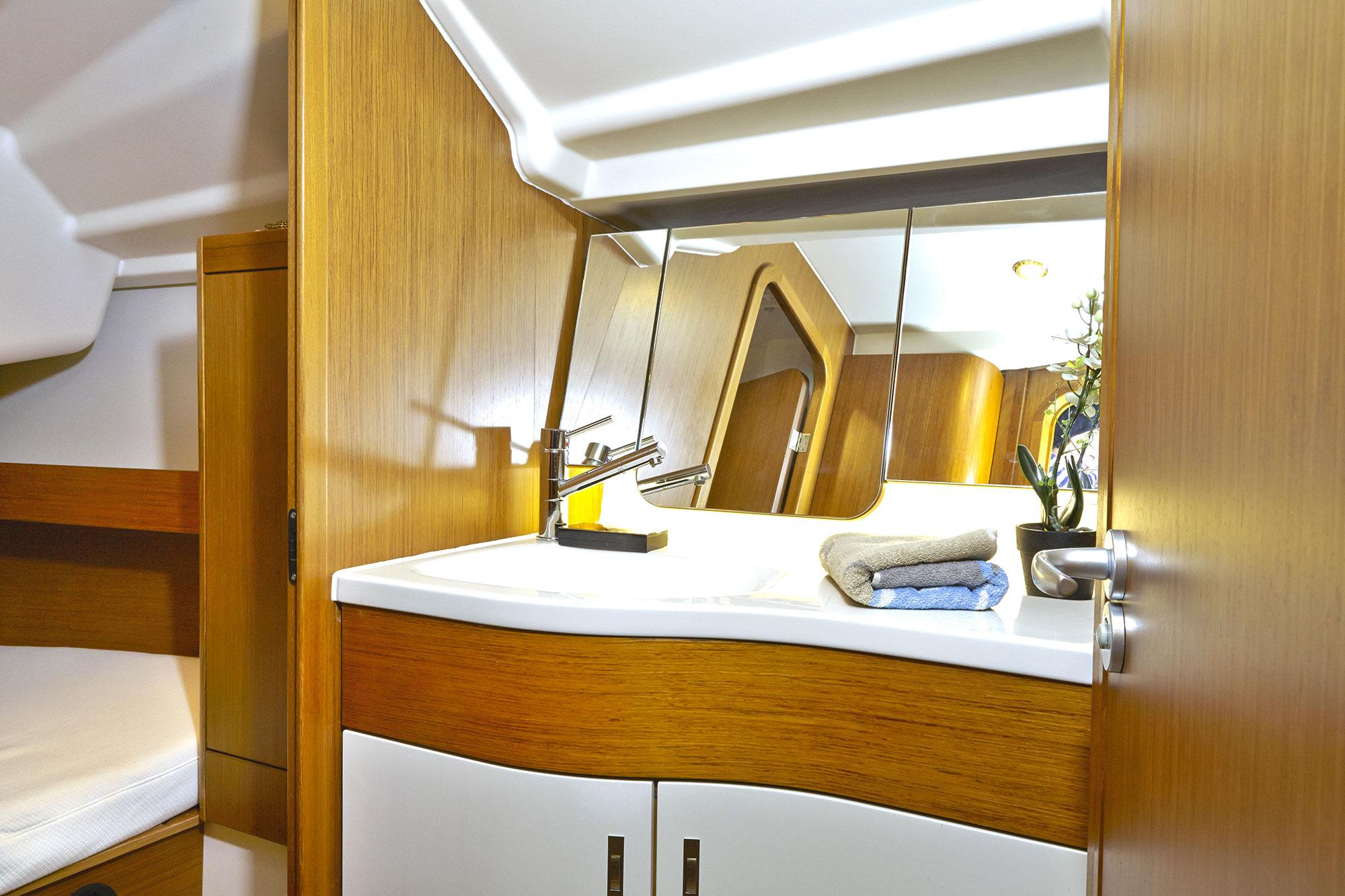 Dehler 38, picture 11