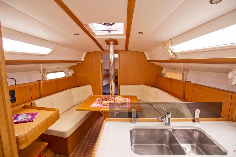 Sun Odyssey 36i - Izella, picture 6