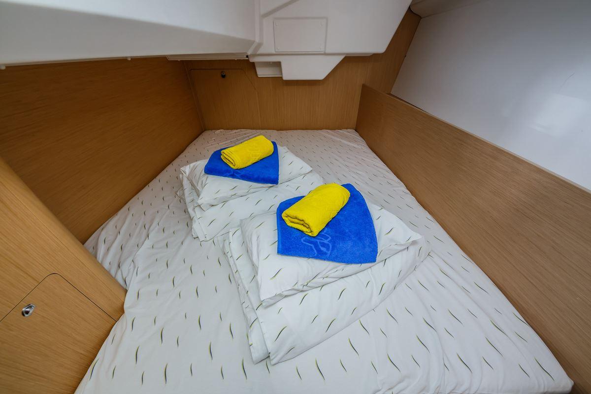 Oceanis 38.1, picture 10