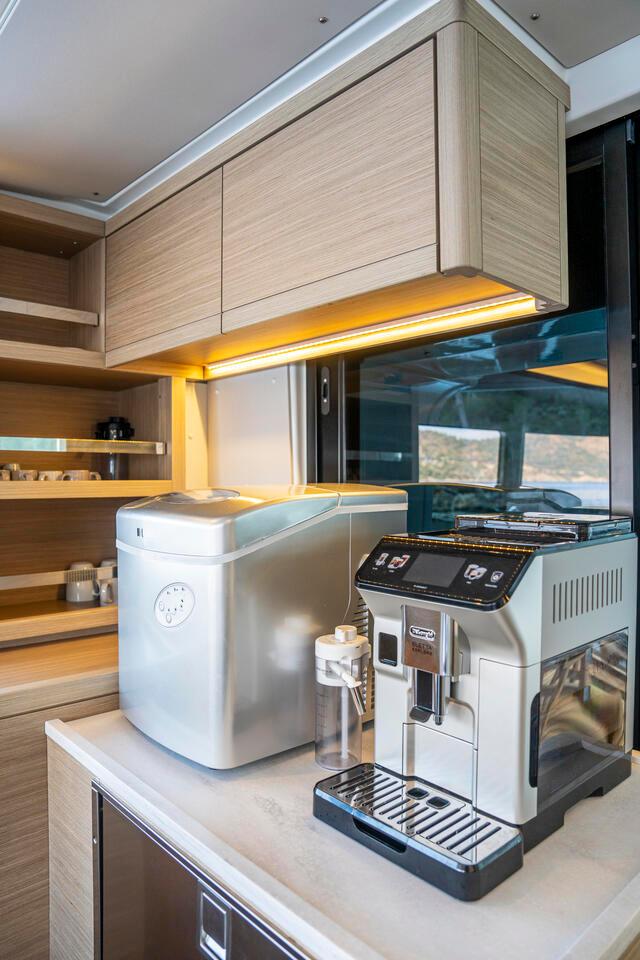 Lagoon 46 - 4 + 2 cab., picture 13