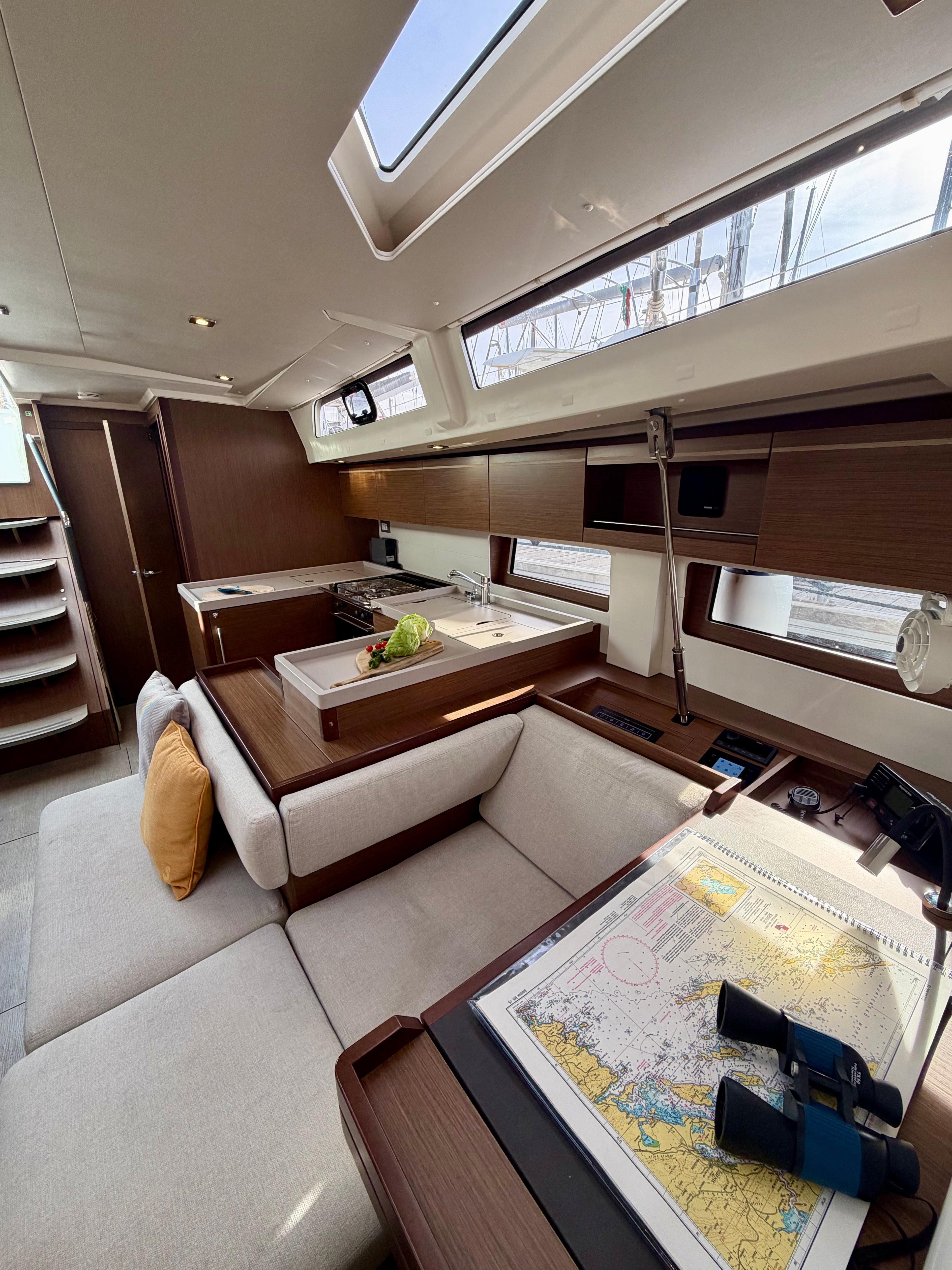 Oceanis 51.1 - 5 + 1 cab., picture 8