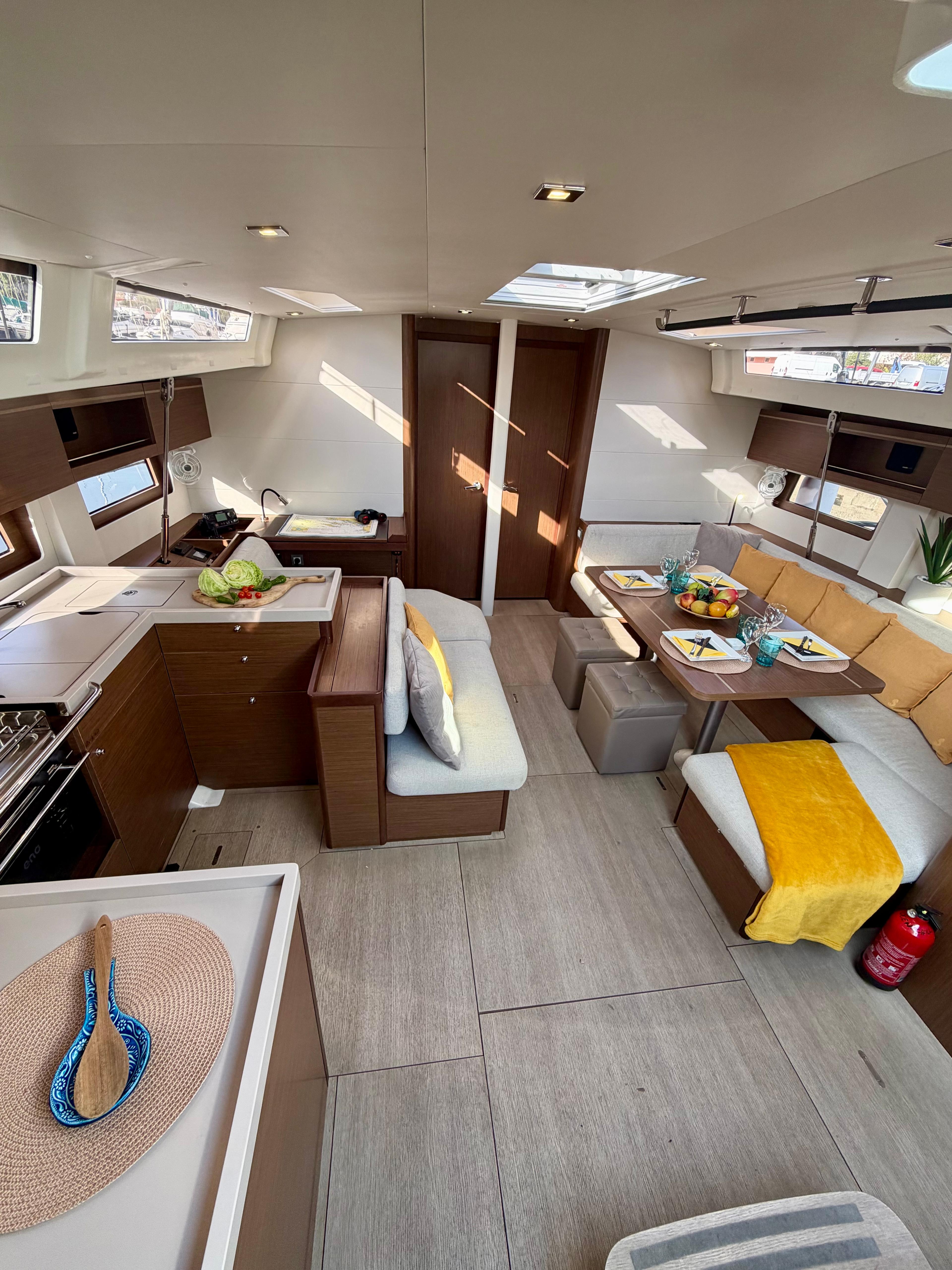 Oceanis 51.1 - 5 + 1 cab., picture 6