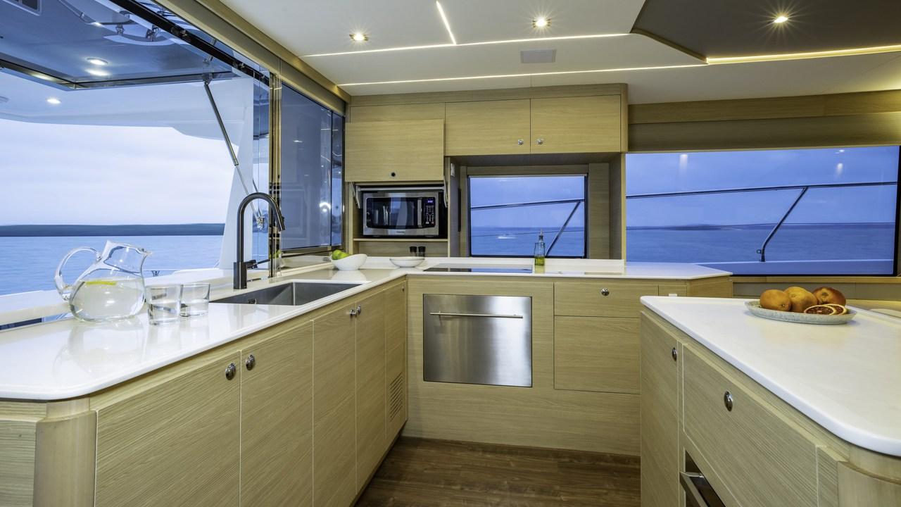 Aquila 54 - 4 + 2 cab. - By My Side, picture 17