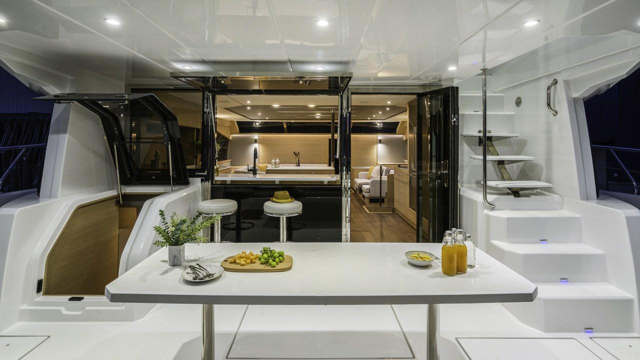 Aquila 54 - 4 + 2 cab. - By My Side, picture 9