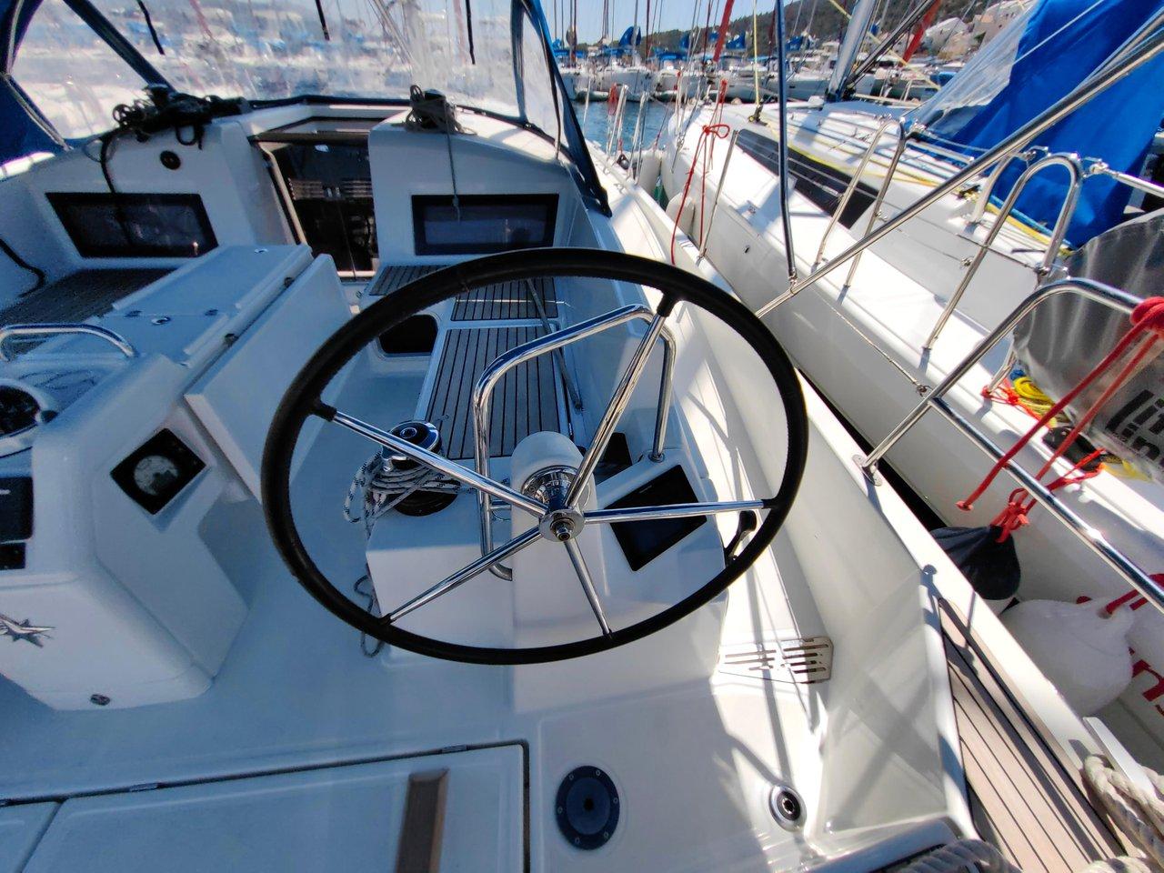Sun Odyssey 440 - 4 cab., picture 6