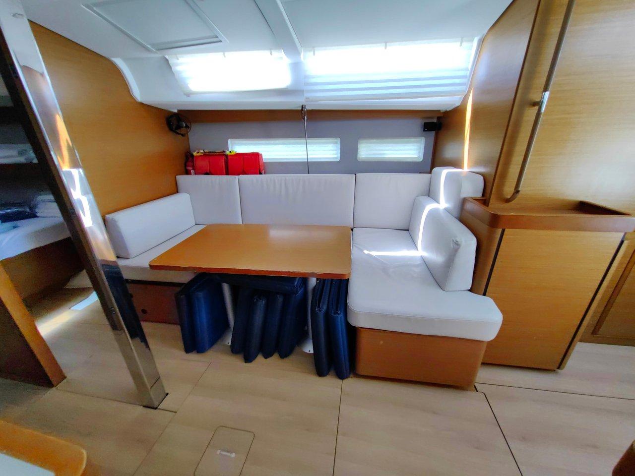 Sun Odyssey 440 - 4 cab., picture 11