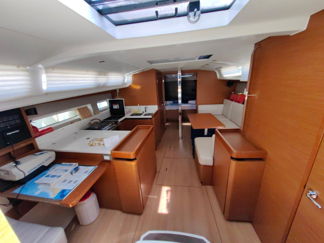 Sun Odyssey 440 - 4 cab., picture 8