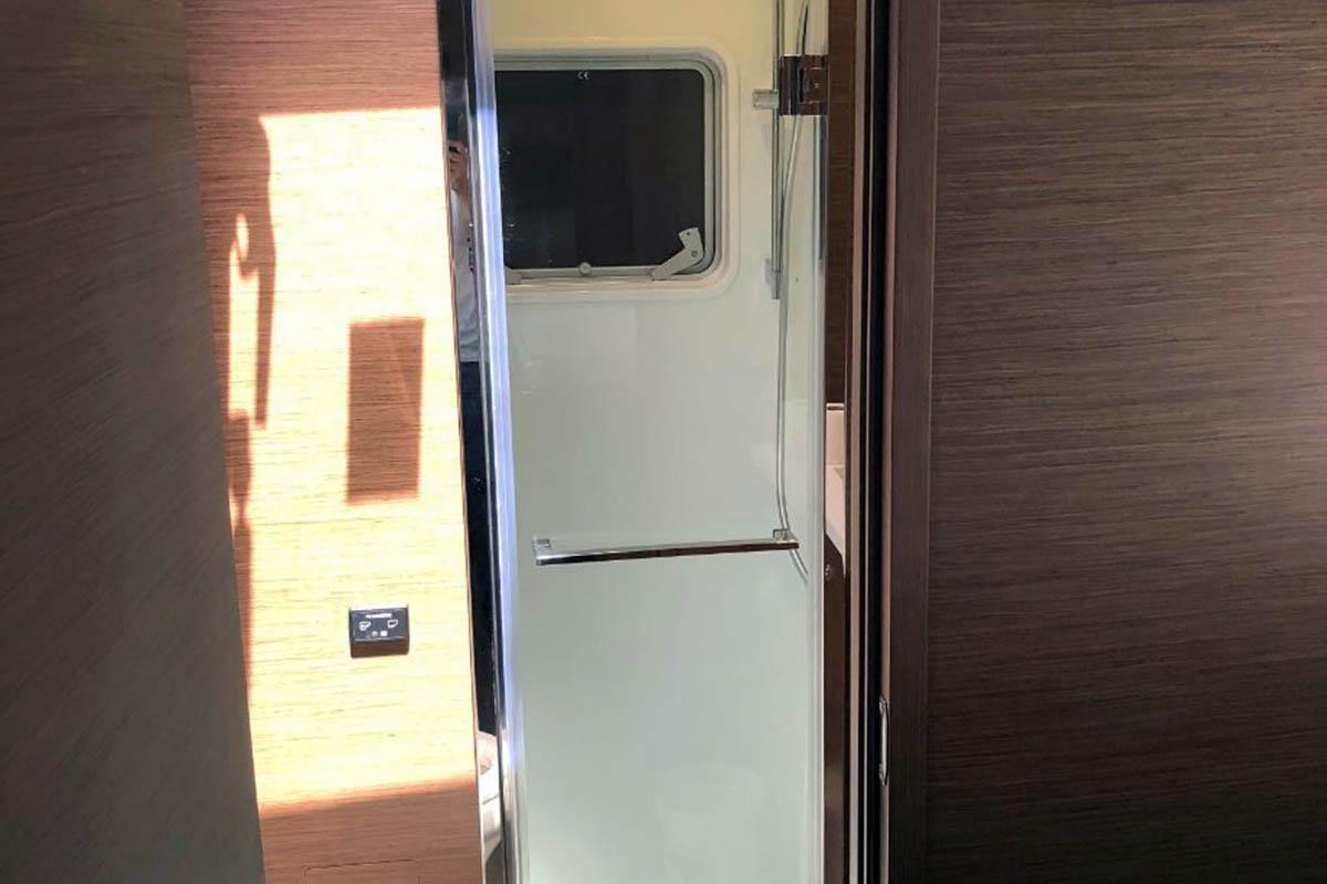 Lagoon 52 F - 6 + 2 cab., picture 25