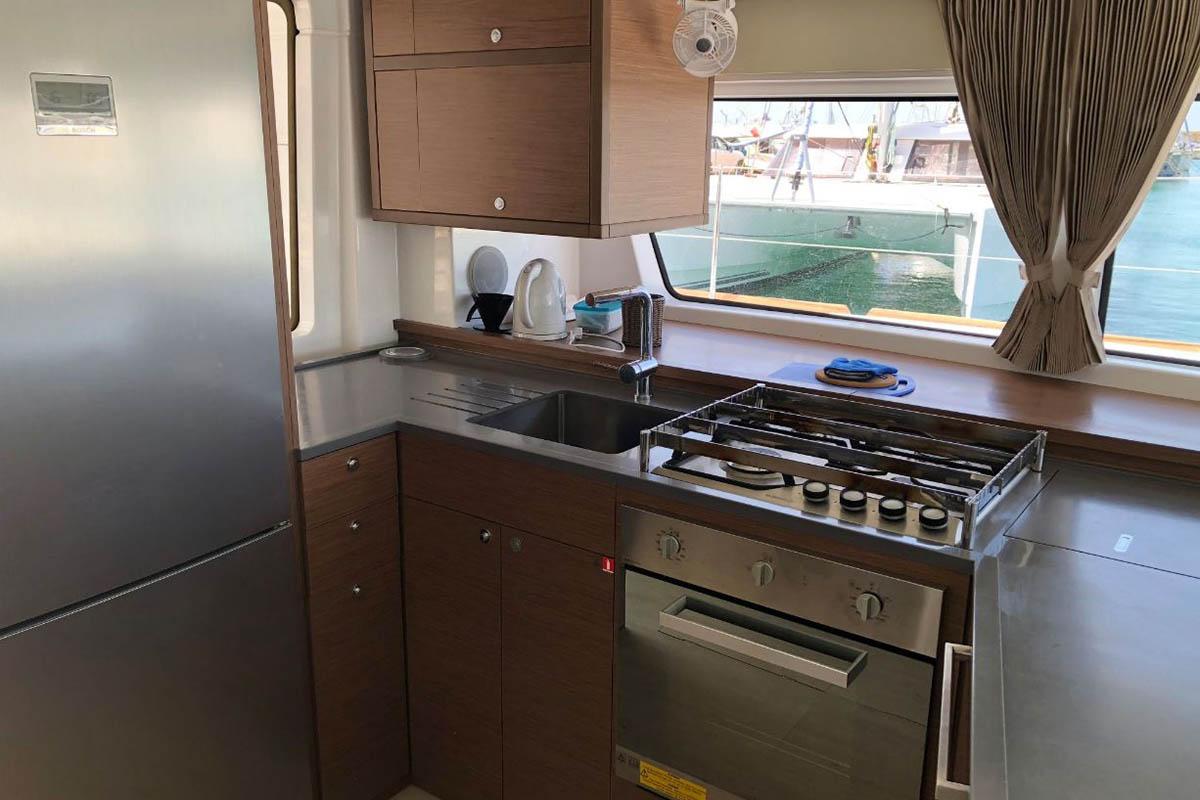 Lagoon 52 F - 6 + 2 cab., picture 16