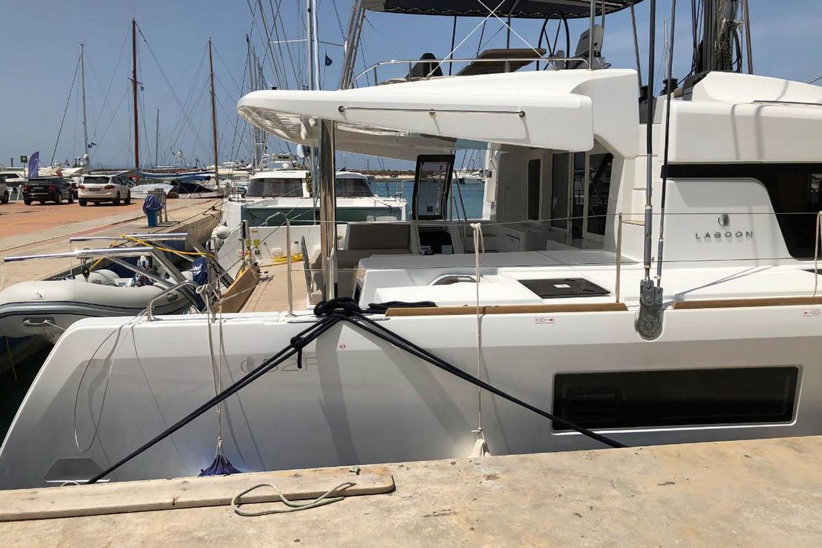 Lagoon 52 F - 6 + 2 cab., picture 10