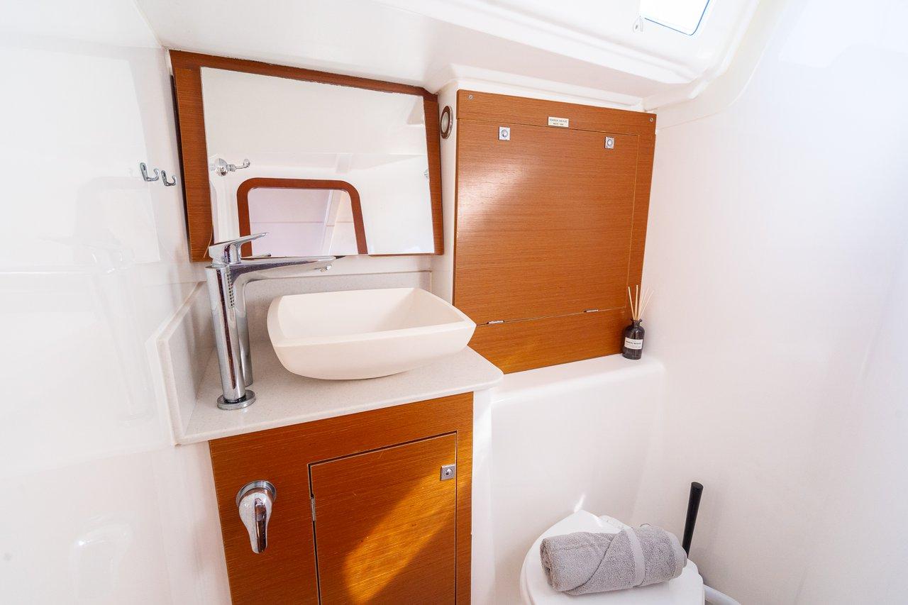 Dufour 360 GL - 3 cab., picture 11