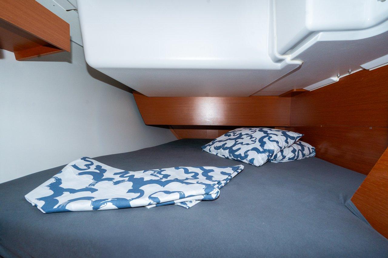 Dufour 360 GL - 3 cab., picture 10