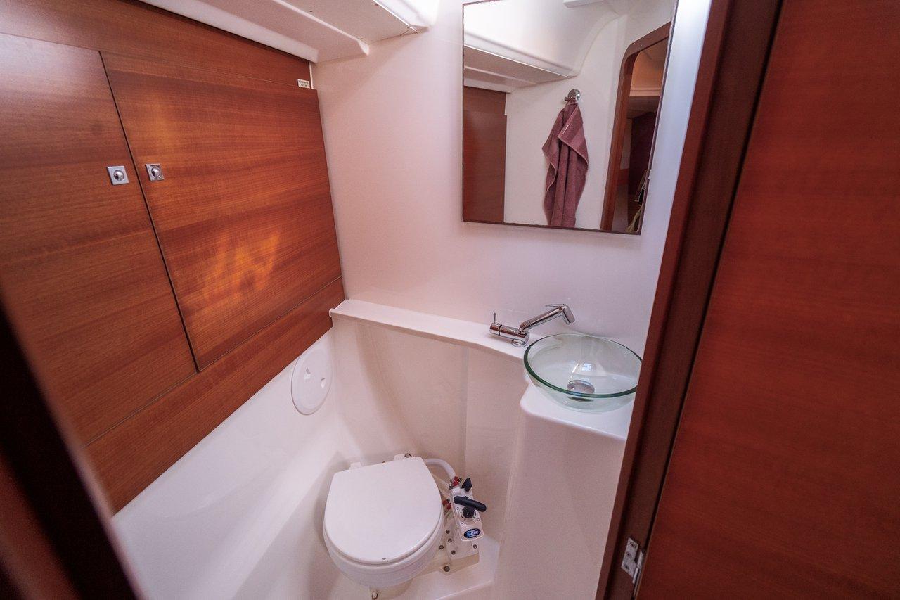 Dufour 460 GL, picture 19