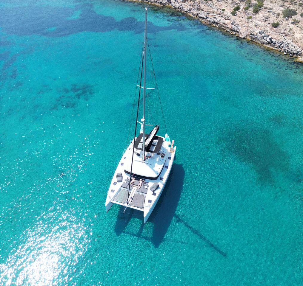 Lagoon 52 - 6 + 2 cab., picture 3