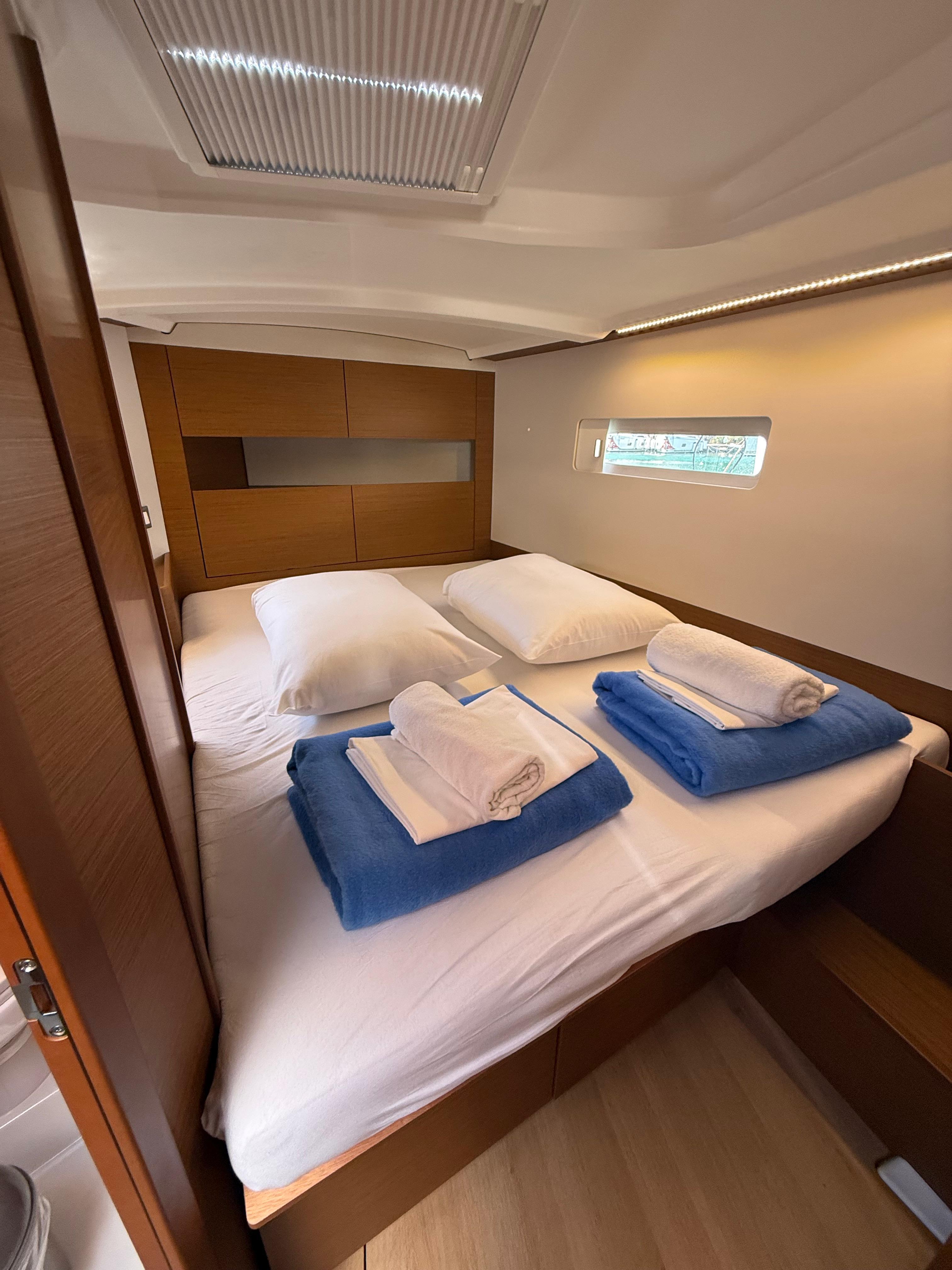 Sun Odyssey 410 - 3 cab., picture 16