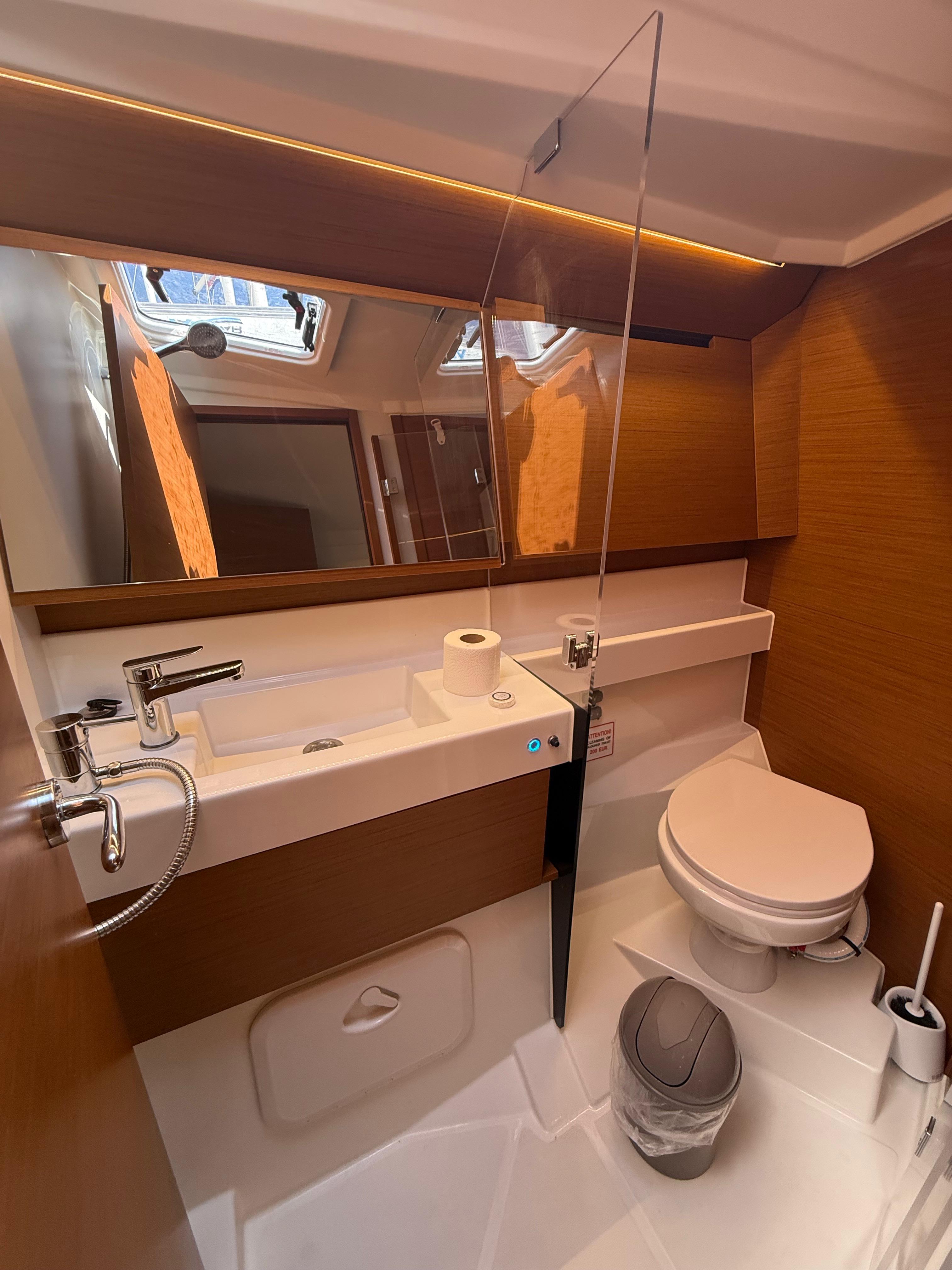 Sun Odyssey 410 - 3 cab., picture 17