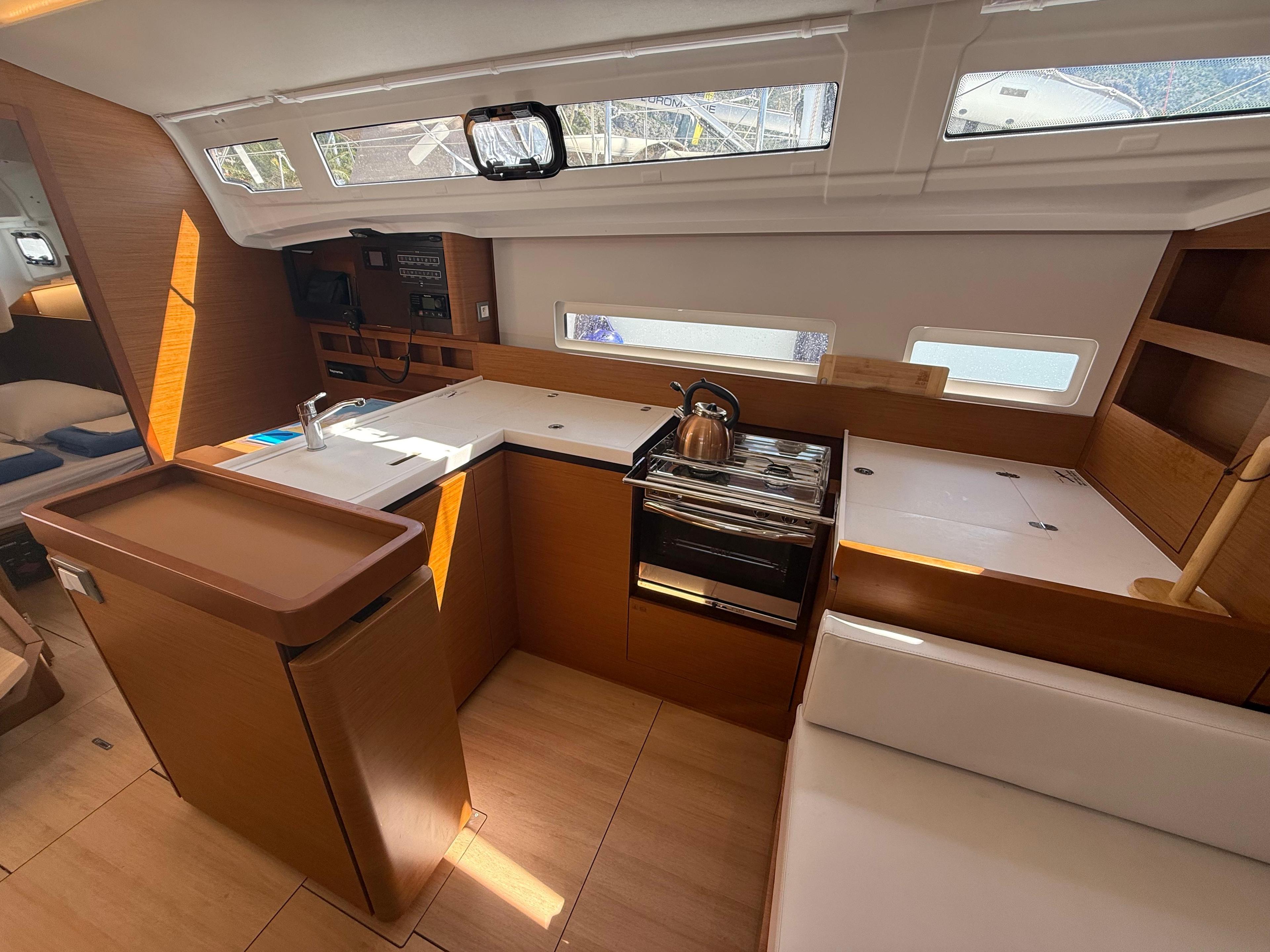 Sun Odyssey 410 - 3 cab., picture 14