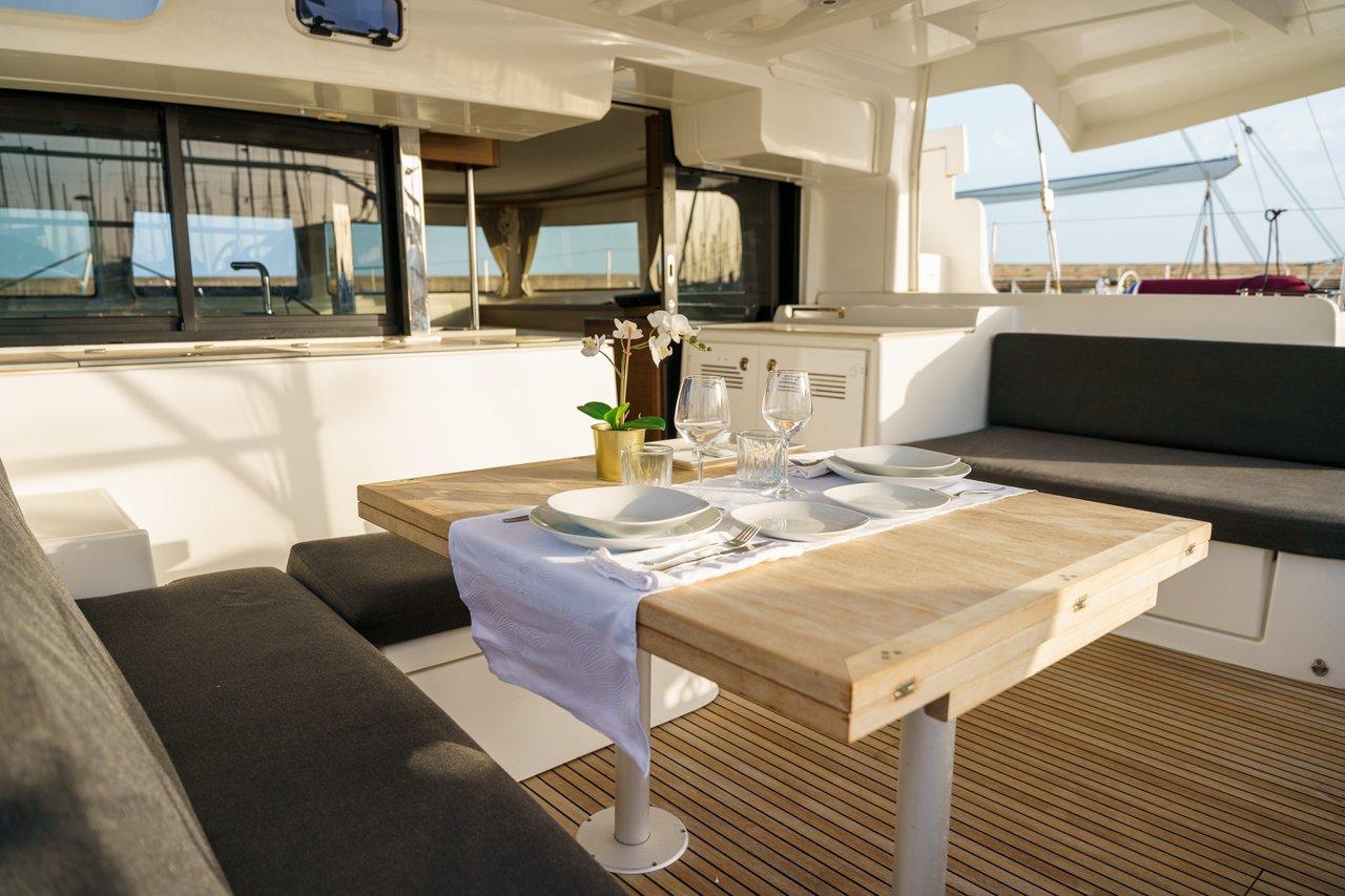 Lagoon 46 - 4 cab., picture 6