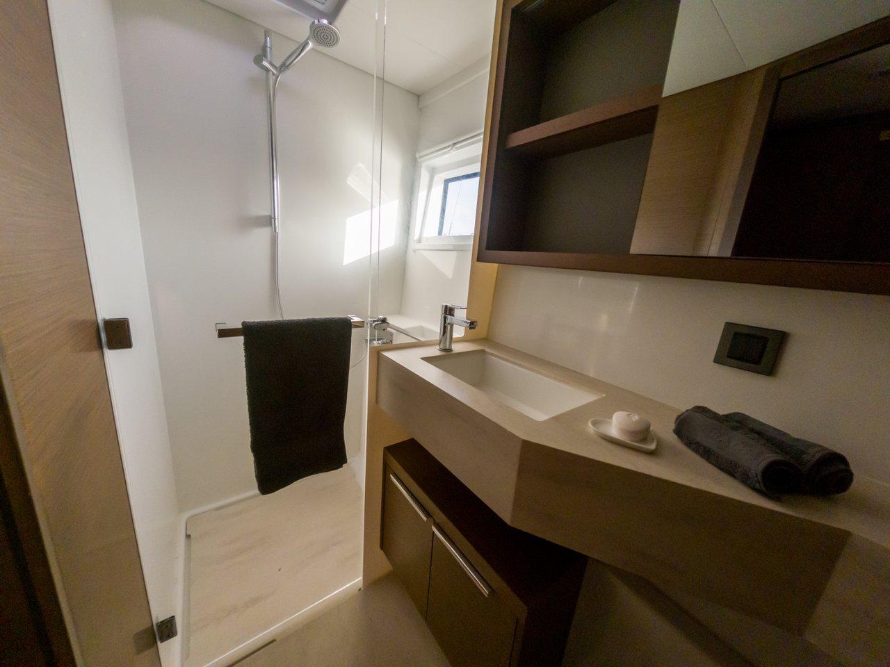 Lagoon 46 - 4 cab., picture 14