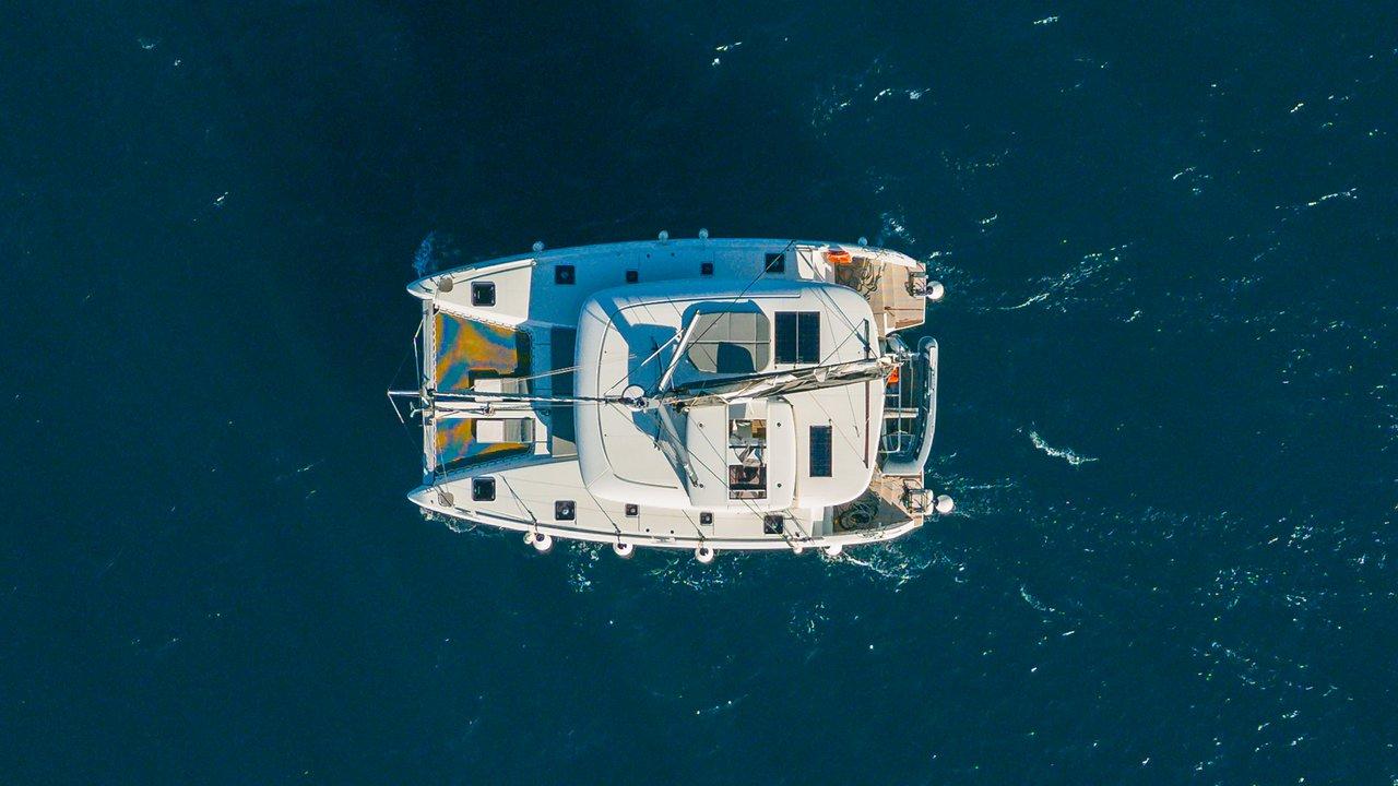 Lagoon 42 - 4 cab., picture 3