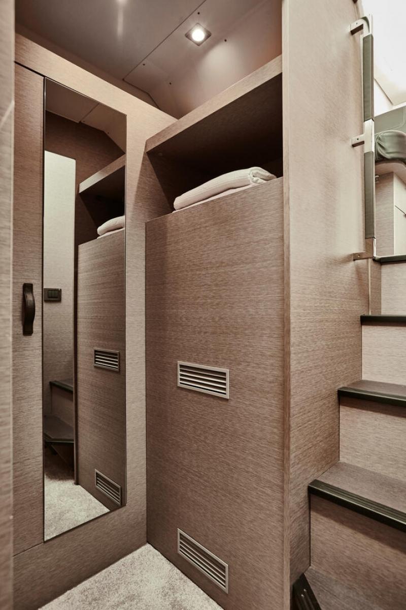 Prestige 420 Fly - 2 cab., picture 24